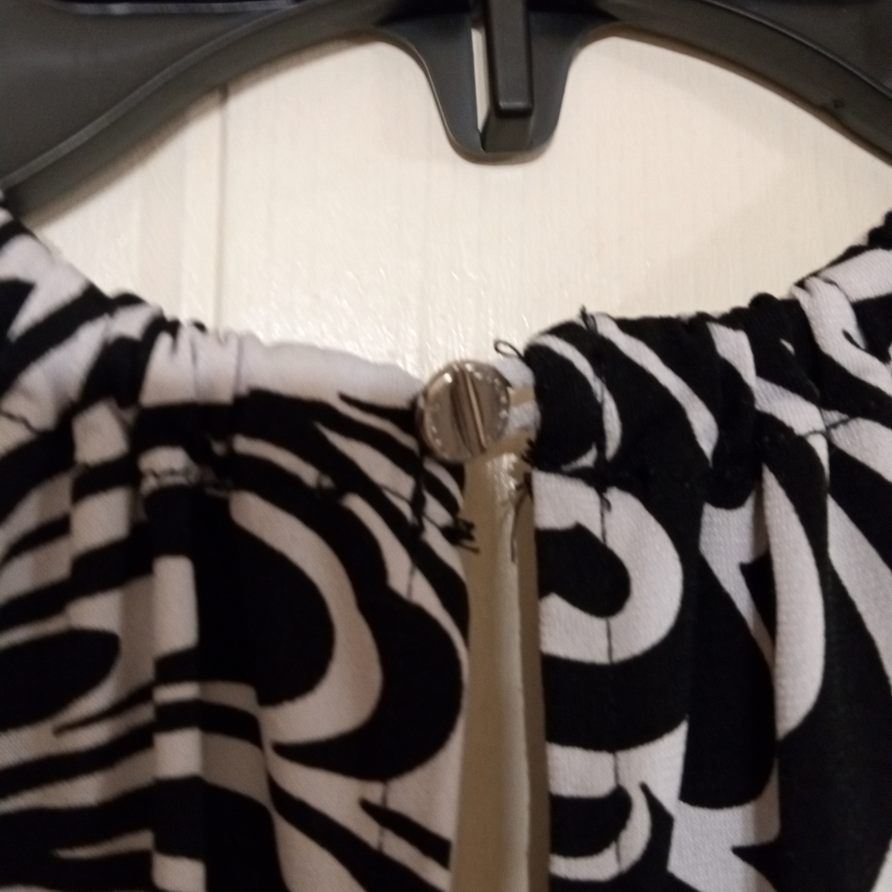 MICHAEL Michael Kors Black and White Patterned Halter Top - Picture 7 of 8